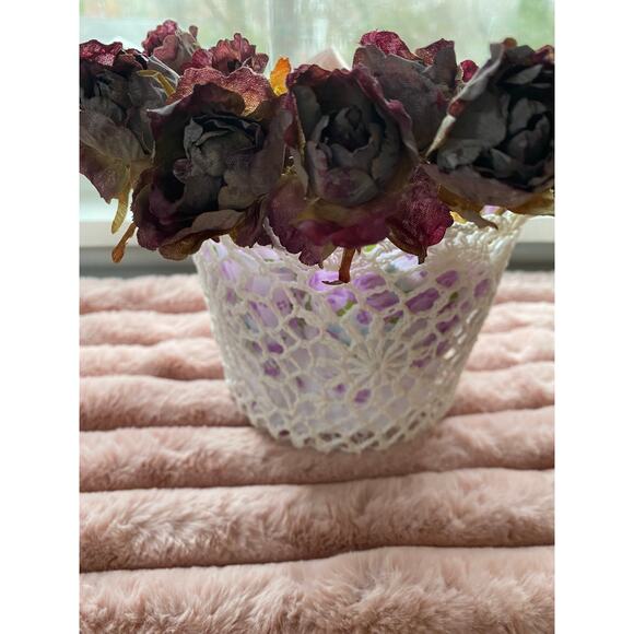 Dried Flowers in Crocheted Bucket, Matching Floral Handkerchief, Handmade! - Picture 7 of 10
